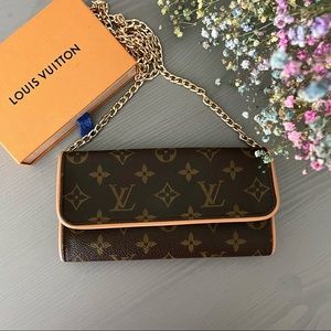 ⭐️ AUTHENTIC Louis Vuitton Pochette Twin PM Crossbody ⭐️